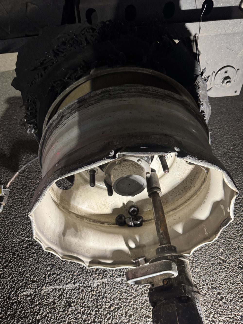 Dirt Rad Truck Service (1)